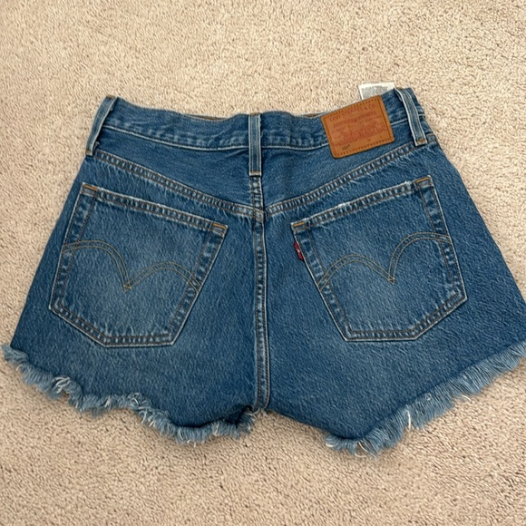 Levi’s 501 Original Cutoff Denim Short Size 26 - Picture 10 of 13